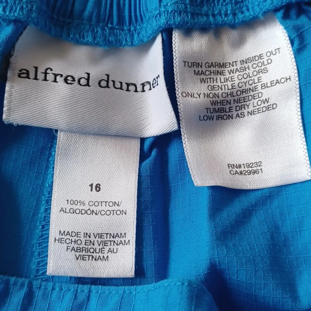 Womens pants - Picture 5 of 6